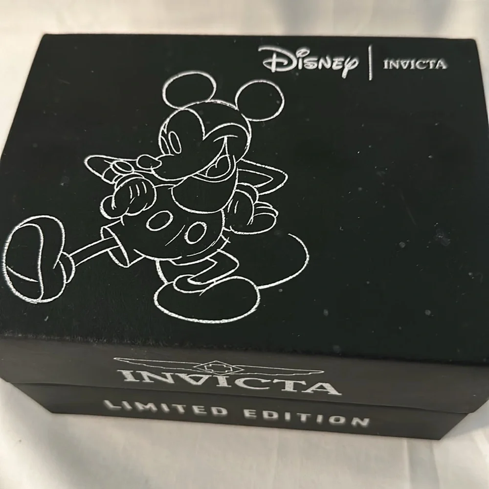 Invicta Limited Edition Mickey Mouse watch - Picture 7 of 11